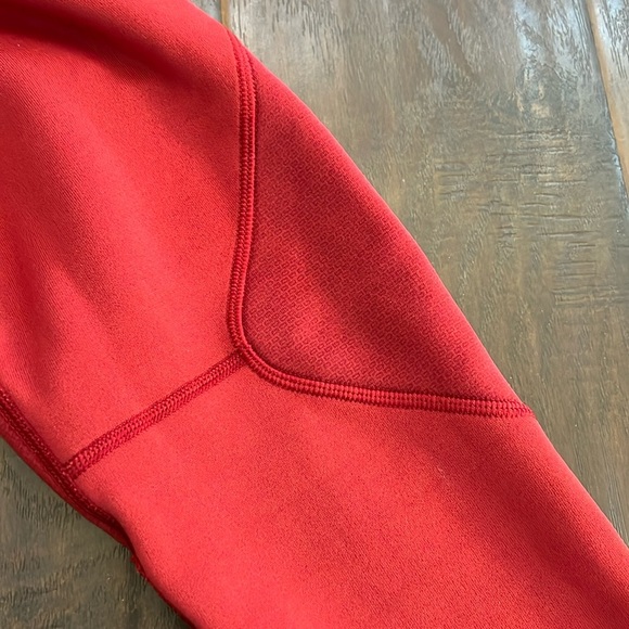 Patagonia full sleeve full zipper jacket men’s size L current size S - a hole - Picture 8 of 10